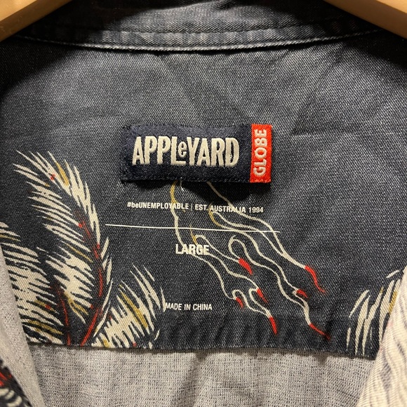 GLOBE appleyard men’s button down short sleeve shirt graphic palm trees, LRG - Picture 2 of 10